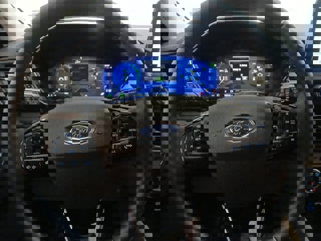 Certified 2022 Ford Escape Titanium w/ Class II Trailer Tow Package image 11