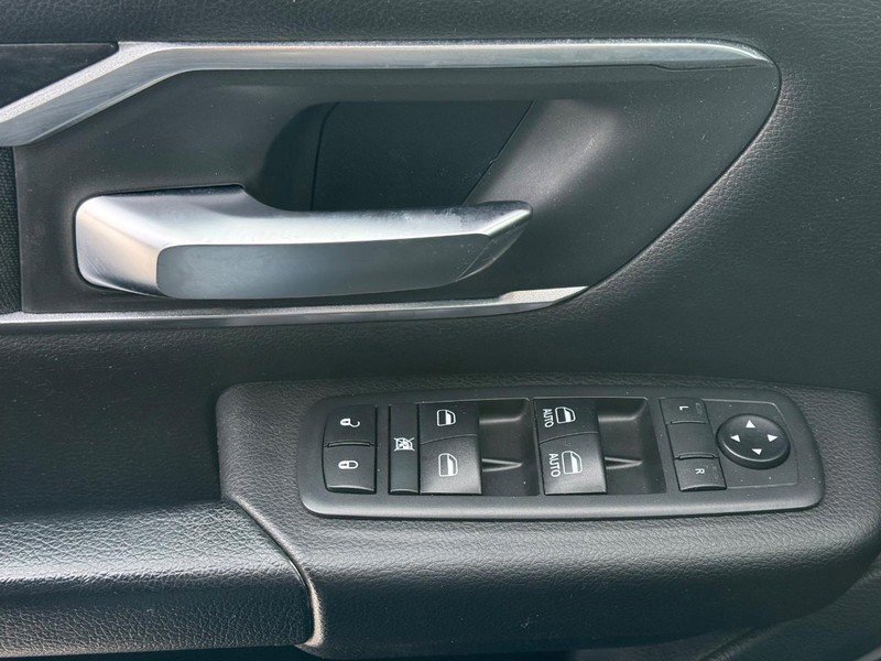 Used 2019 RAM 1500 Big Horn image 25