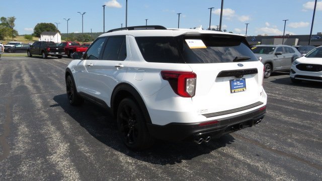 Certified 2023 Ford Explorer ST w/ Equipment Group 401A image 3