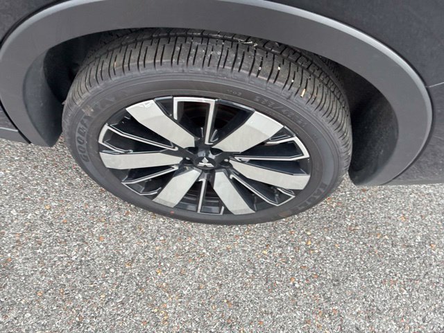 Used 2025 Mitsubishi Outlander SE FWD image 64
