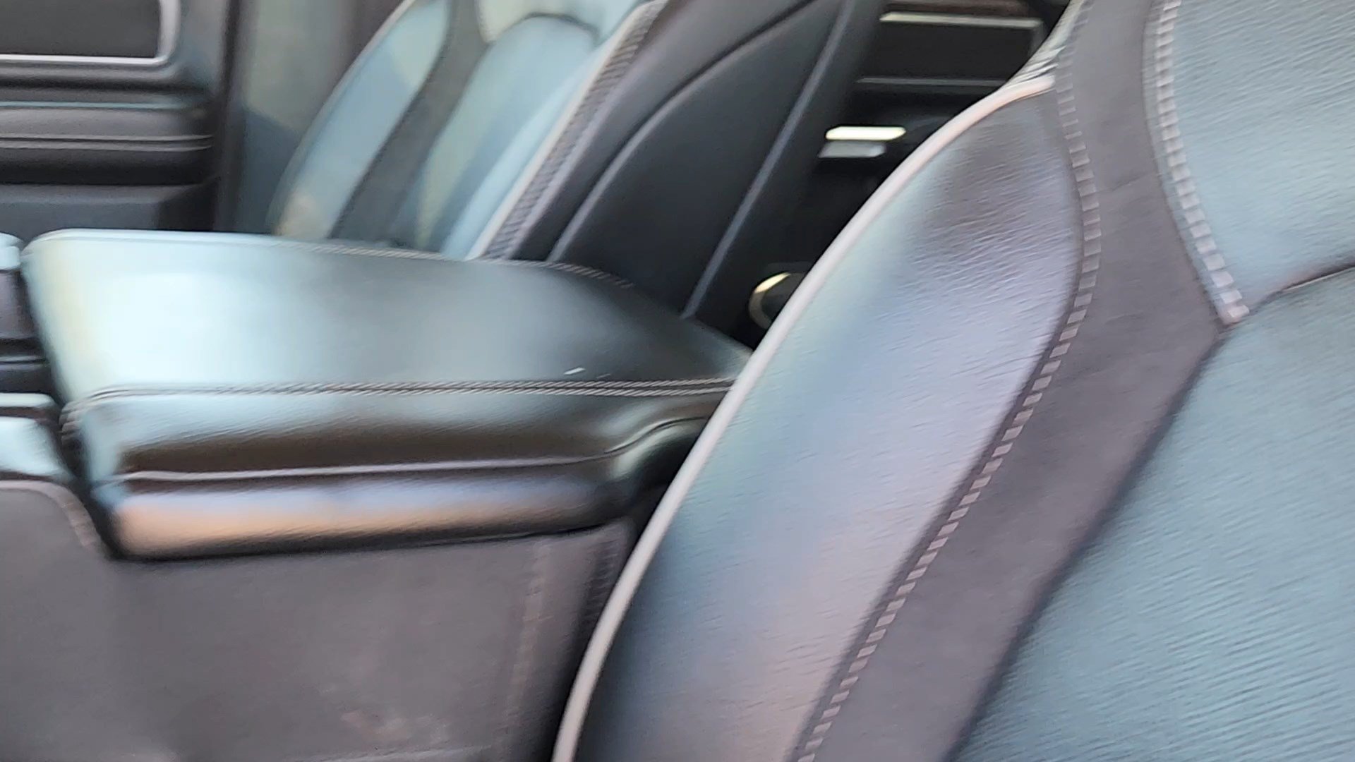 Used 2020 RAM 1500 Laramie AWD/4WD image 31