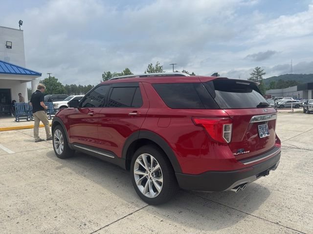 Certified 2021 Ford Explorer Platinum w/ Equipment Group 601A AWD/4WD image 16