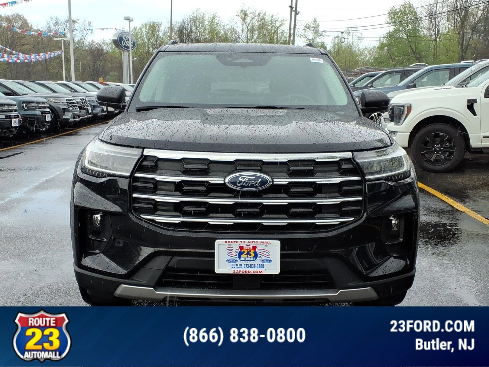 Certified 2025 Ford Explorer Active w/ Active Comfort Package AWD/4WD image 8