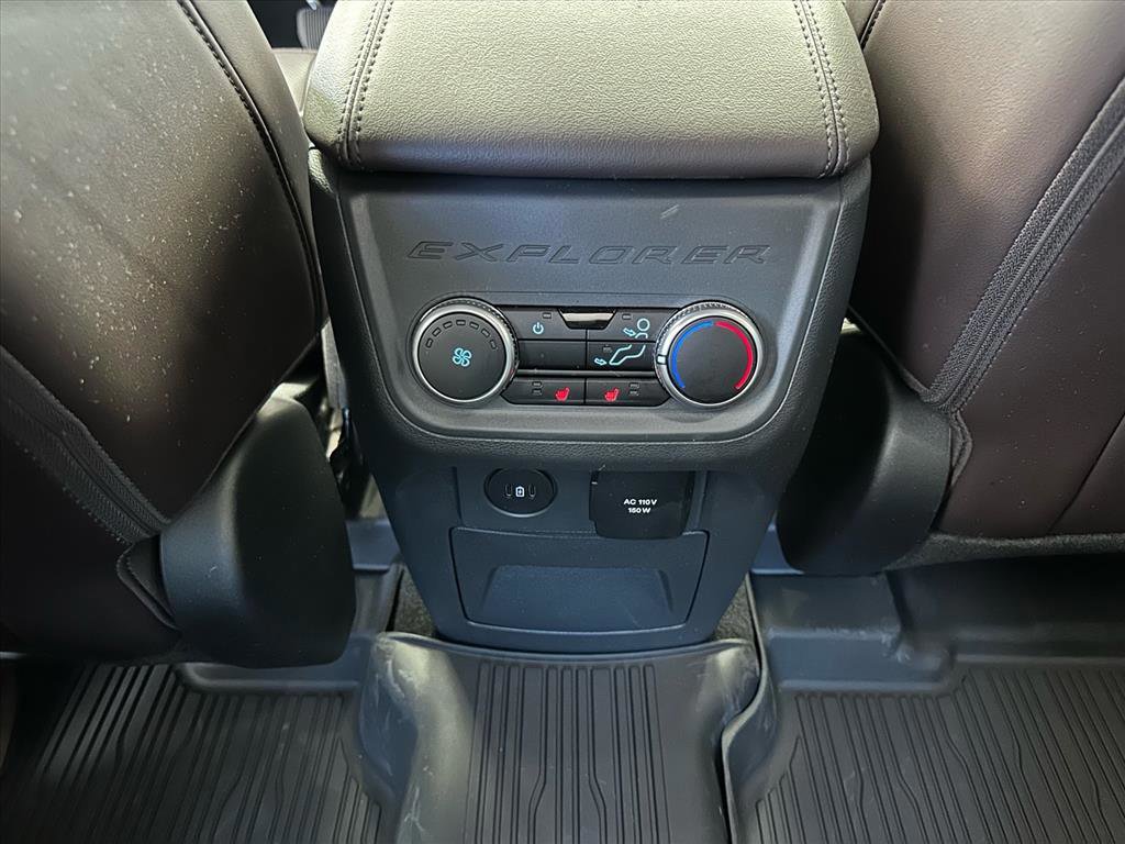 Certified 2025 Ford Explorer Platinum w/ Ultimate Package image 35