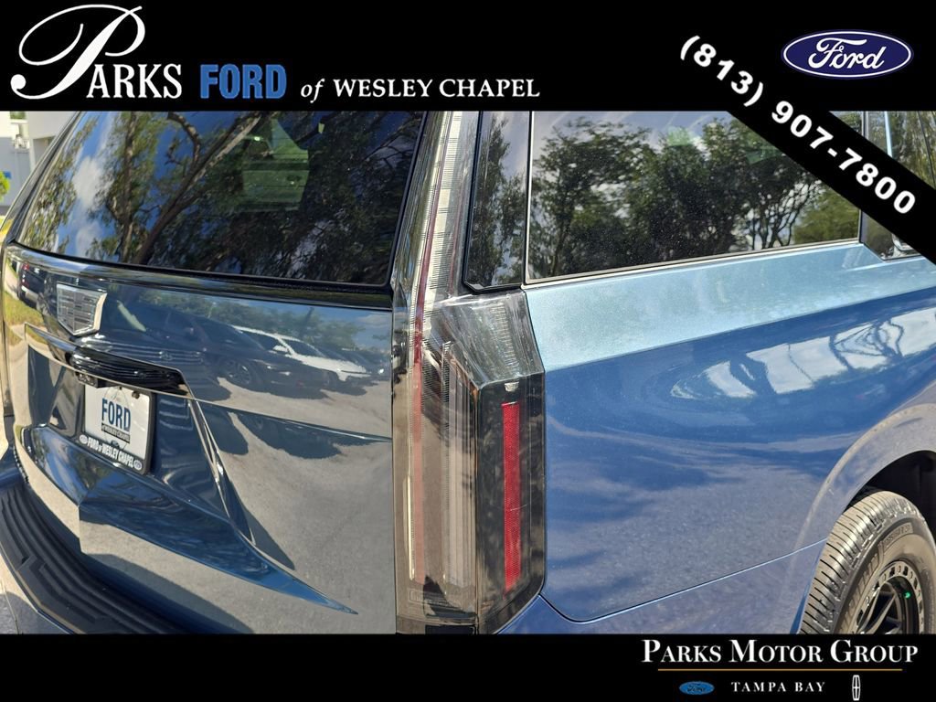 Used 2025 Cadillac Escalade ESV Sport Platinum w/ LPO, ONYX Package image 7