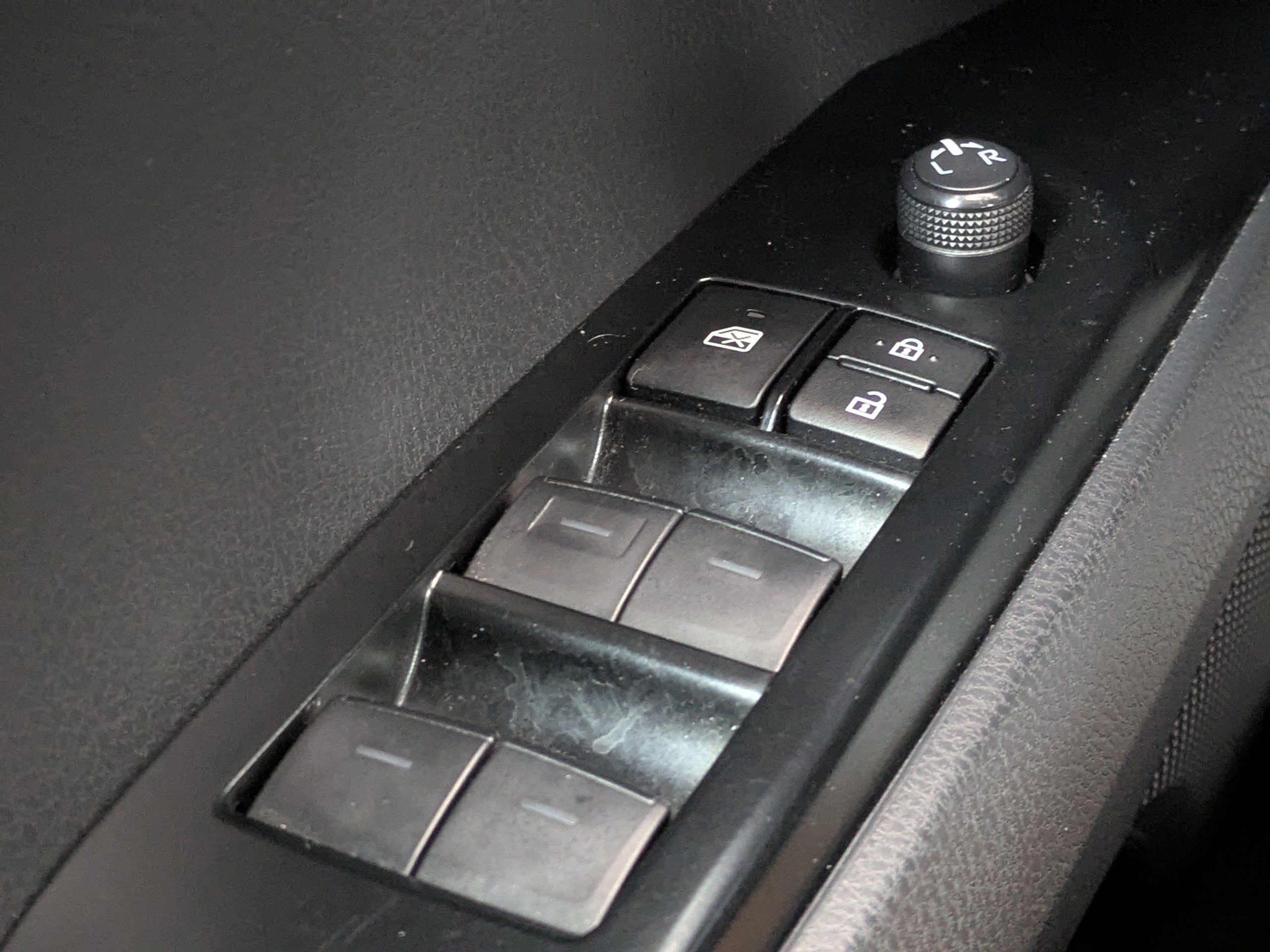 Used 2025 Toyota Camry LE w/ Convenience Package FWD image 23