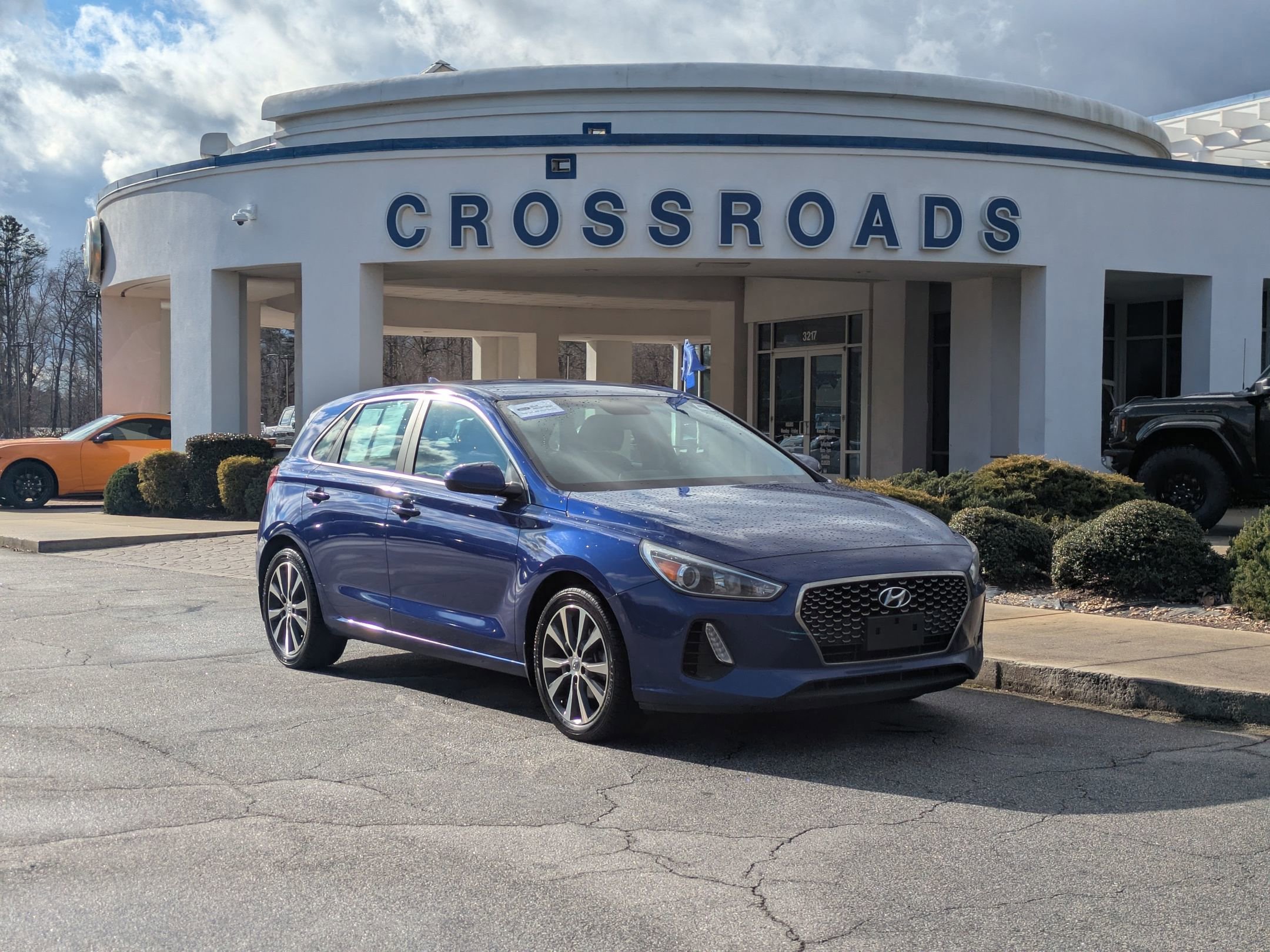 Used 2018 Hyundai Elantra GT image 5