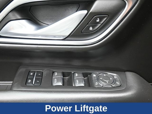 Used 2023 Chevrolet Suburban Premier AWD/4WD image 29