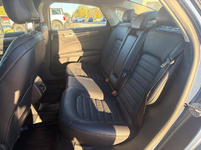 Certified 2020 Ford Edge Titanium w/ Equipment Group 301A AWD/4WD image 18