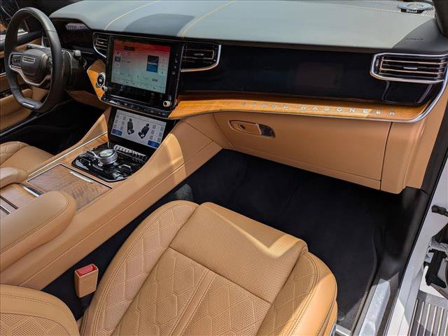 Used 2024 Jeep Grand Wagoneer Series III w/ Rear Seat Video Group 1 AWD/4WD image 21