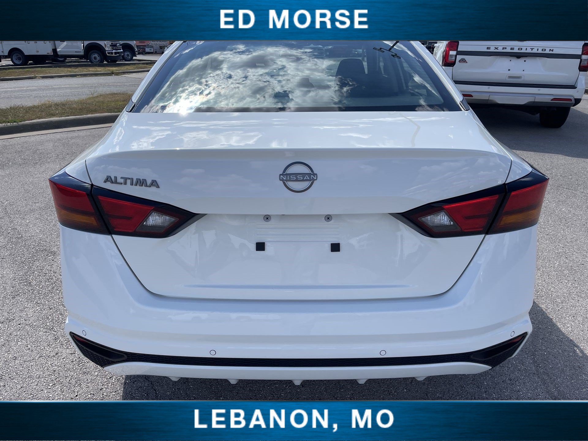 Used 2025 Nissan Altima 2.5 SV FWD image 7