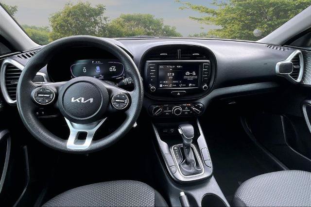 Used 2023 Kia Soul LX w/ Option Group 015 FWD image 16