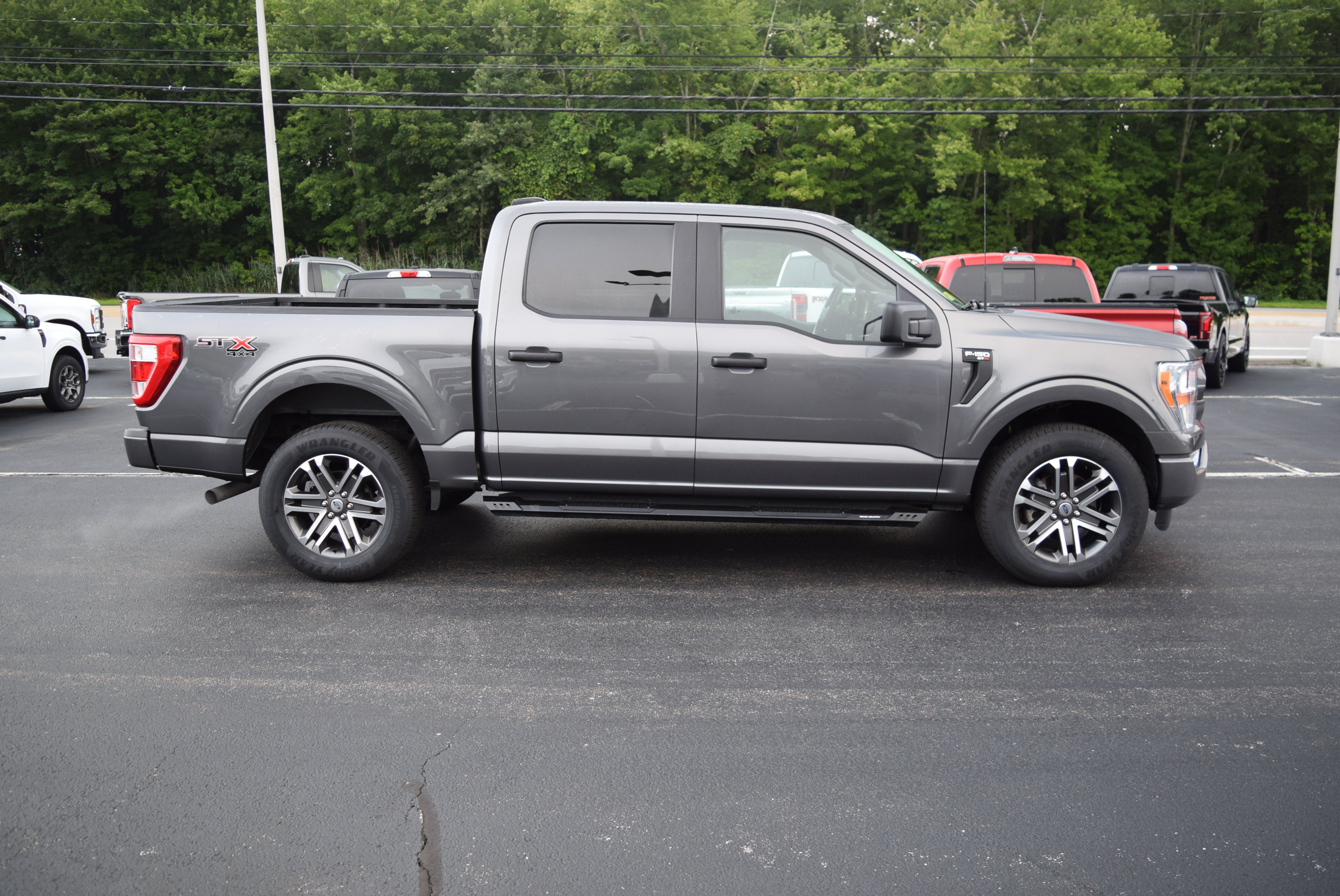 Certified 2022 Ford F150 XL w/ STX Appearance Package AWD/4WD image 3