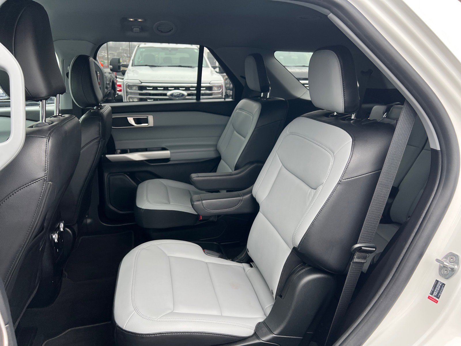 Certified 2021 Ford Explorer XLT w/ Equipment Group 202A image 22