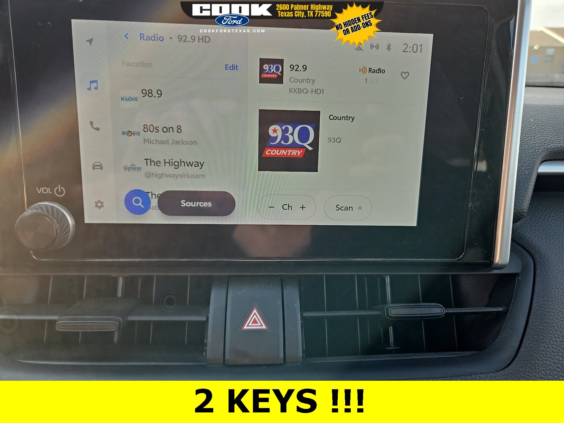 Used 2023 Toyota RAV4 XLE image 6