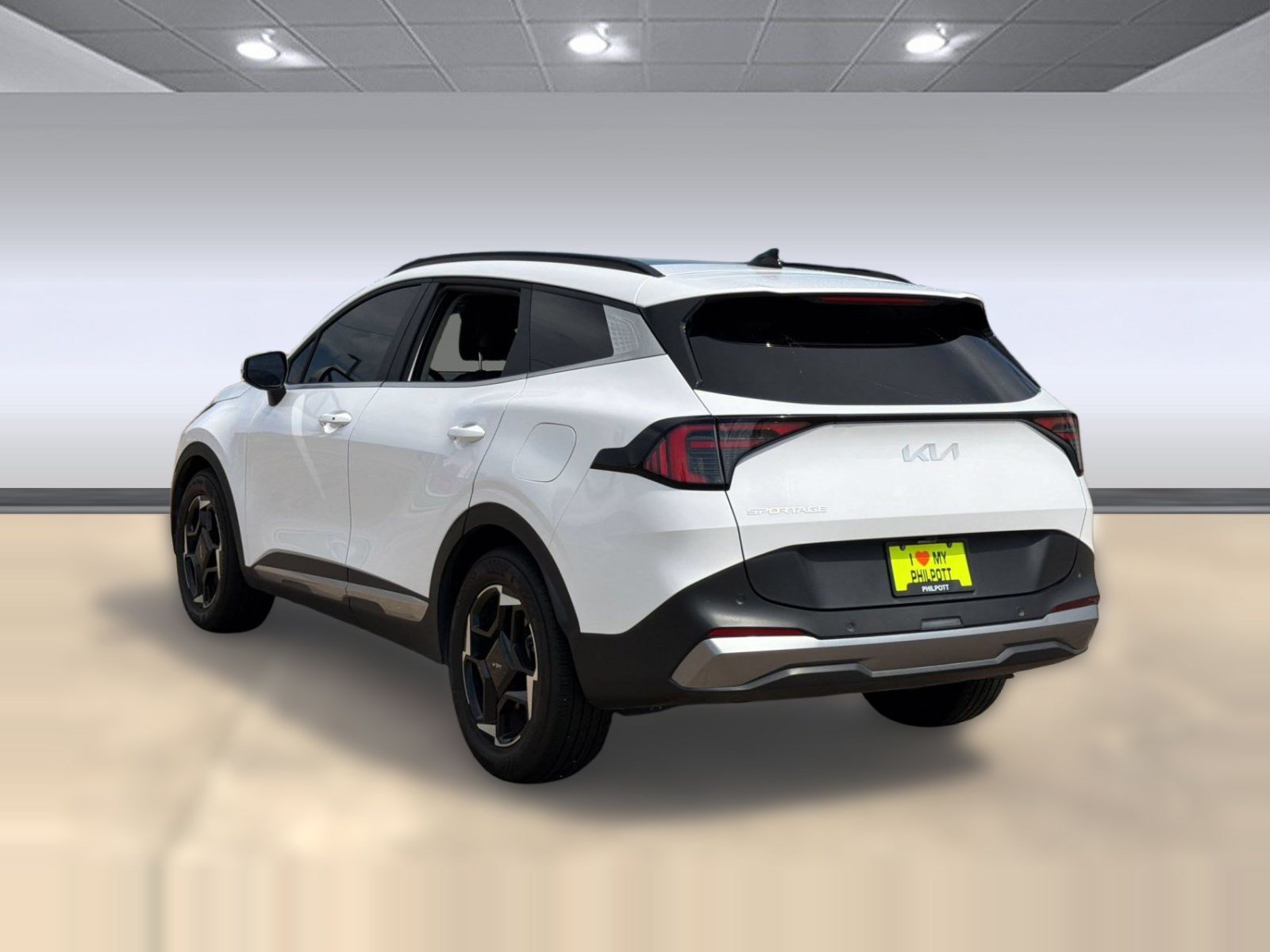 Used 2026 Kia Sportage EX w/ EX Panorama Roof Package FWD image 3