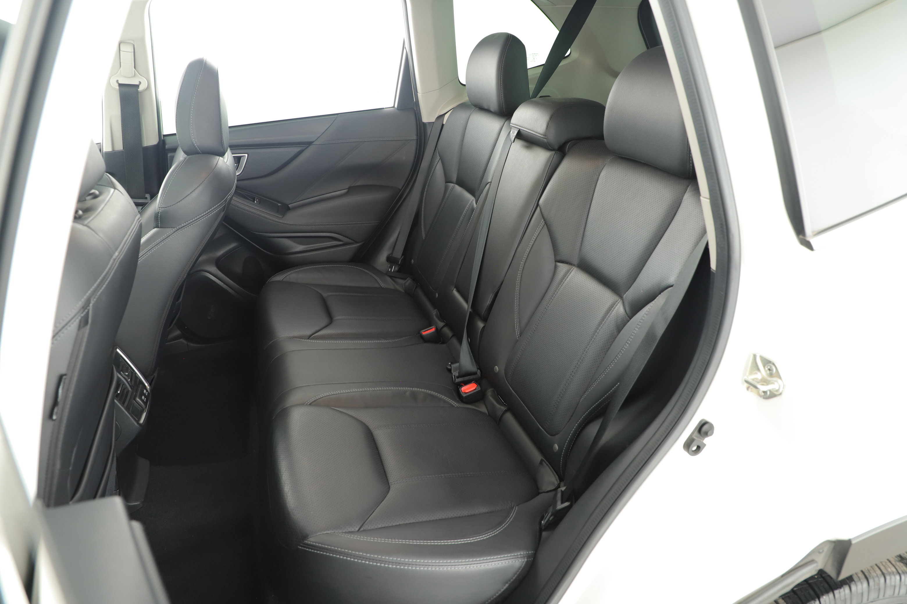 Used 2021 Subaru Forester Limited image 24