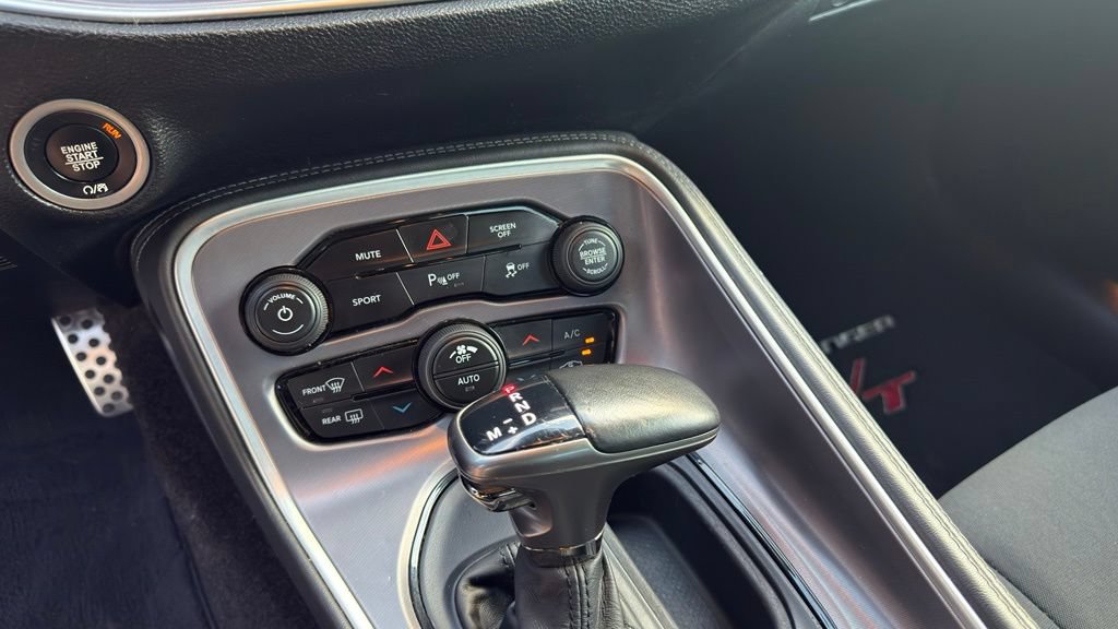 Used 2019 Dodge Challenger R/T RWD image 14