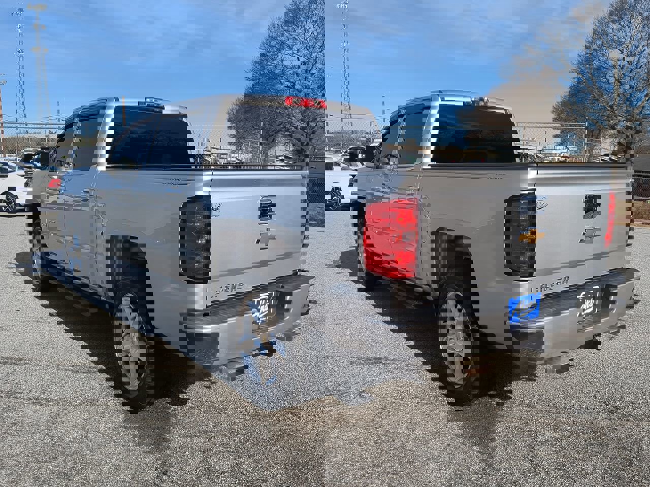 Used 2018 Chevrolet Silverado 1500 Custom w/ Custom Value Package image 2