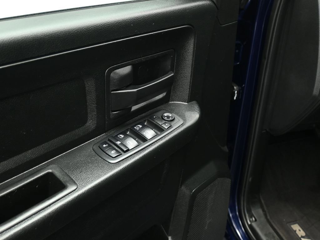 Used 2018 RAM 1500 Express image 35