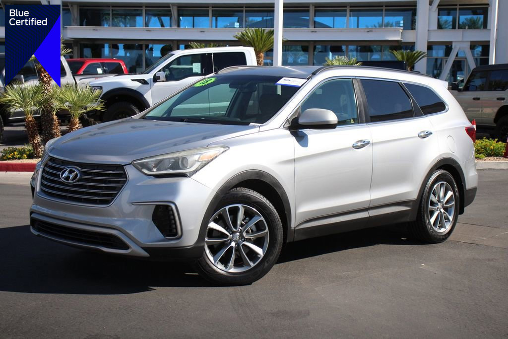 Used 2018 Hyundai Santa Fe SE image 1