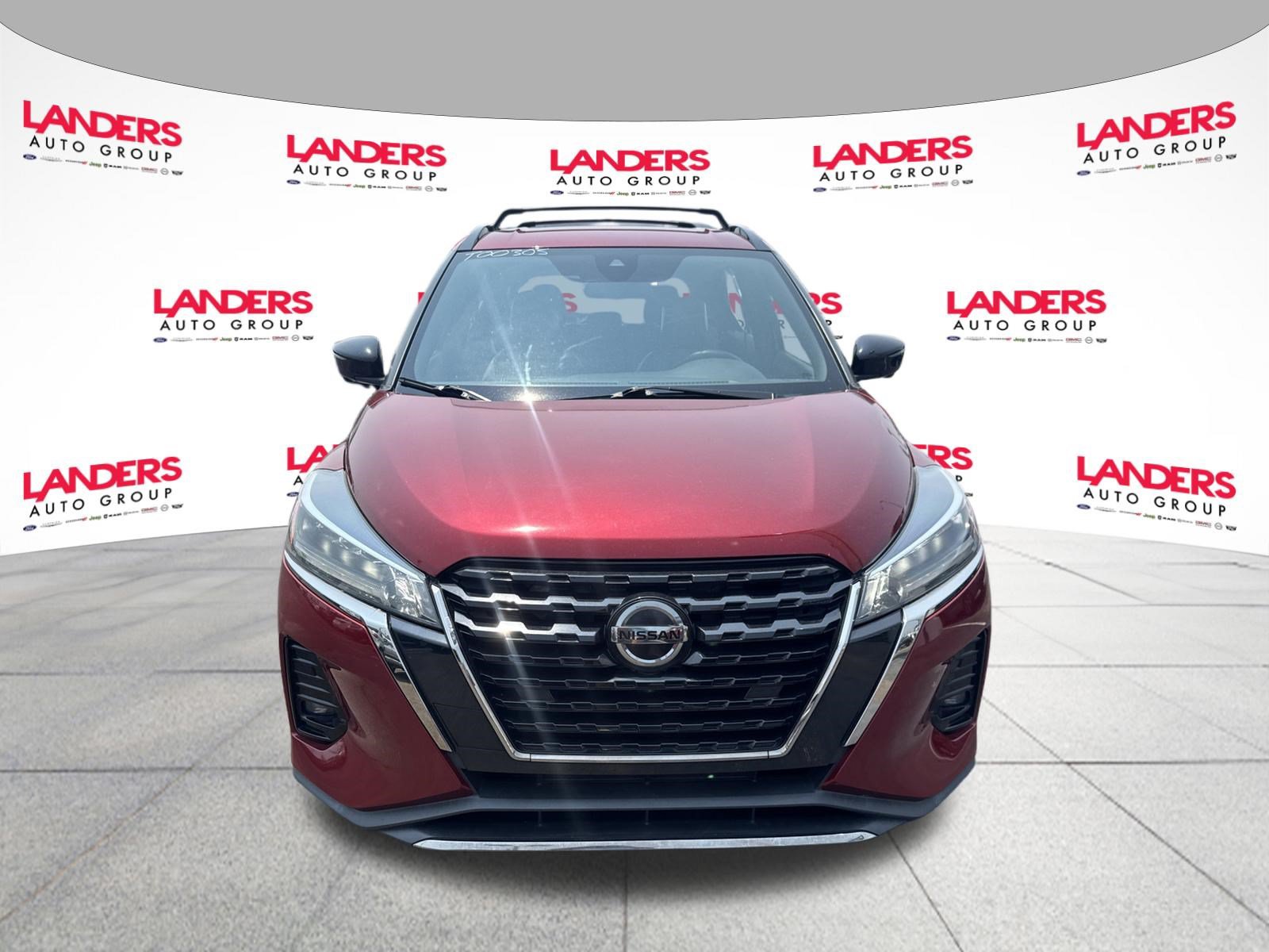 Used 2021 Nissan Kicks SR w/ SR Premium Package FWD image 8