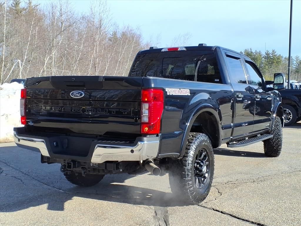 Certified 2020 Ford F250 XLT w/ Tremor Off-Road Package image 4