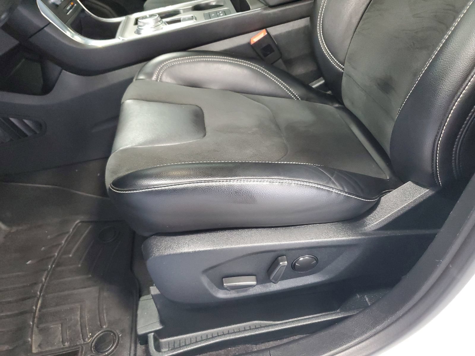 Certified 2022 Ford Edge ST w/ Equipment Group 401A AWD/4WD image 14