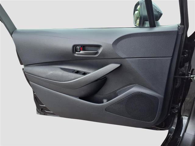 Used 2025 Toyota Corolla LE FWD image 15