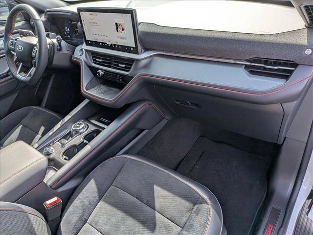 Certified 2025 Ford Explorer ST RWD image 21
