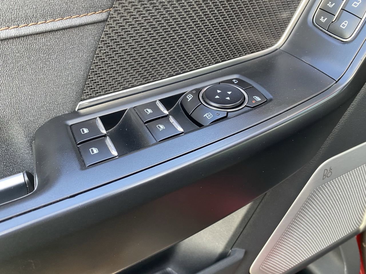 Certified 2023 Ford F150 Raptor w/ Raptor Carbon Fiber Package image 24