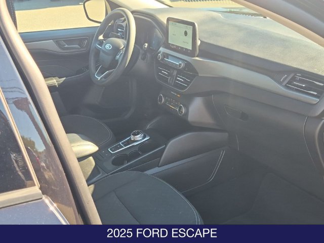 Certified 2025 Ford Escape Active FWD image 22