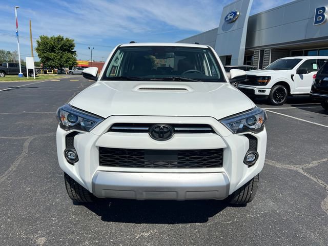 Used 2023 Toyota 4Runner TRD Off-Road AWD/4WD image 2