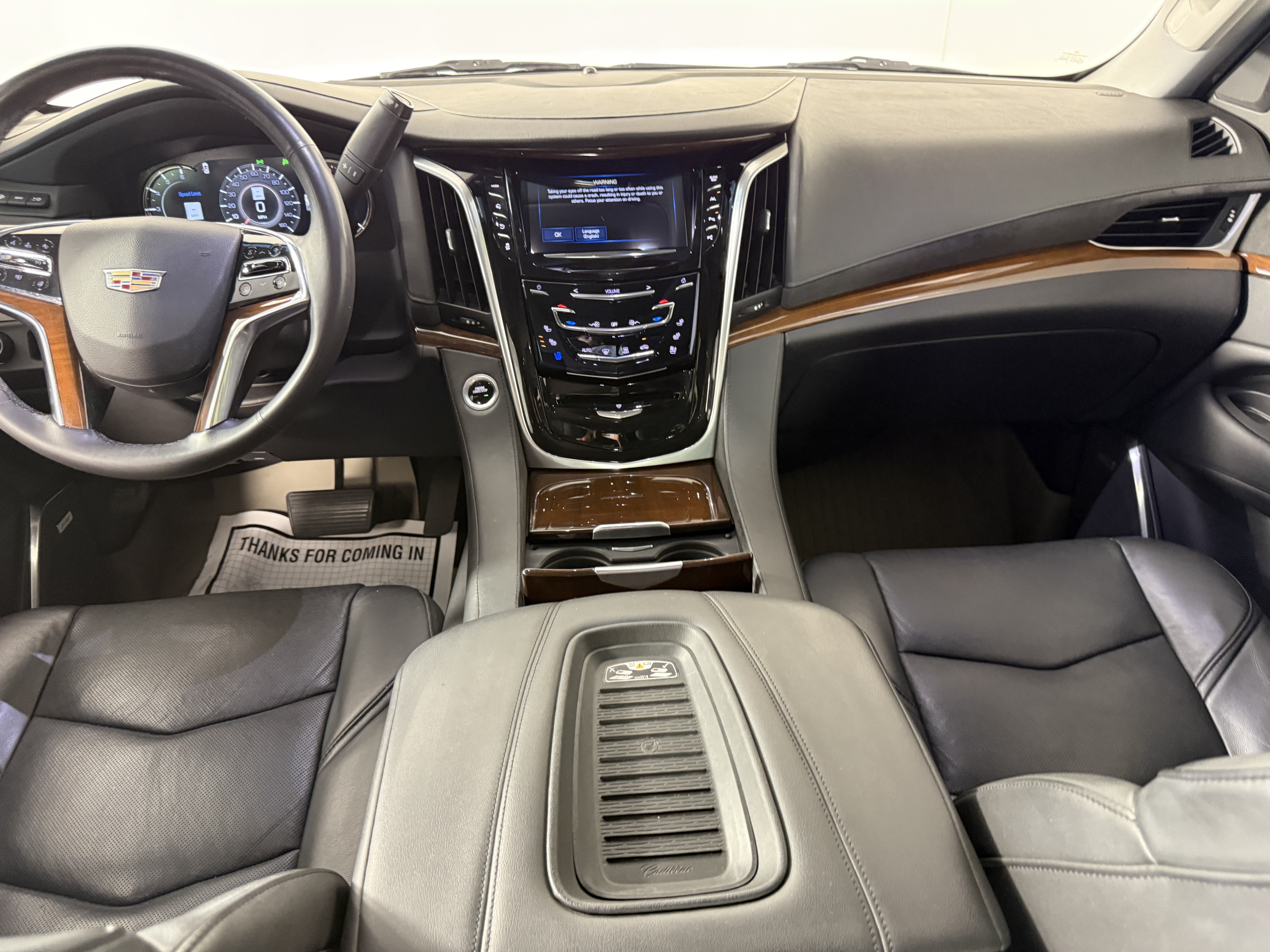 Used 2020 Cadillac Escalade Luxury RWD image 10