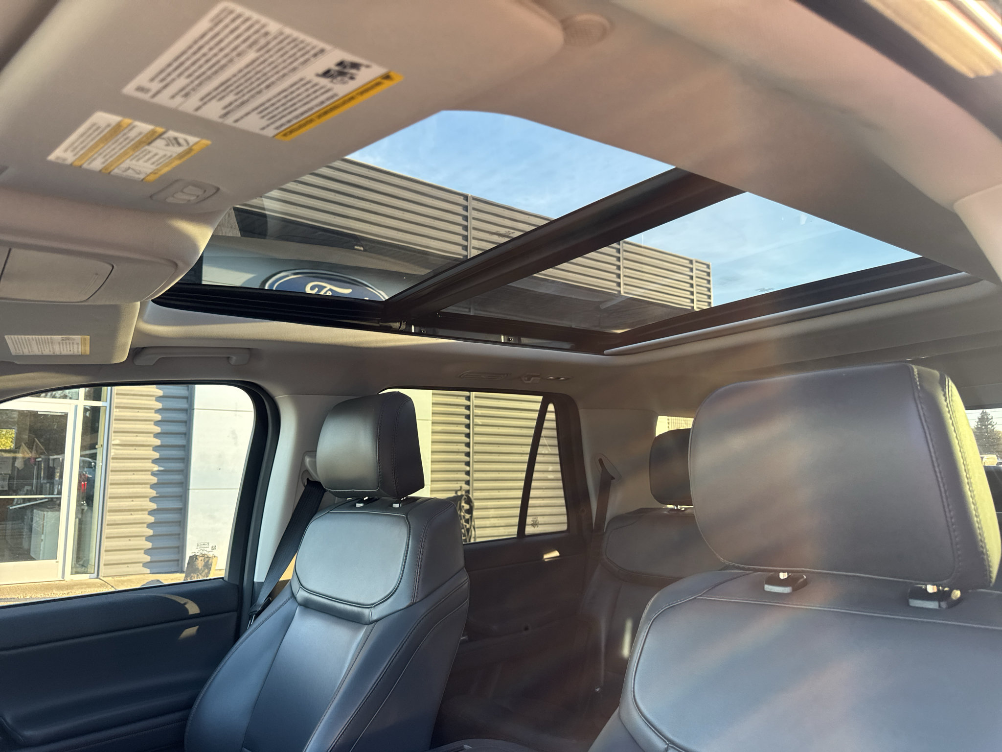 Certified 2025 Ford Expedition Active AWD/4WD image 22