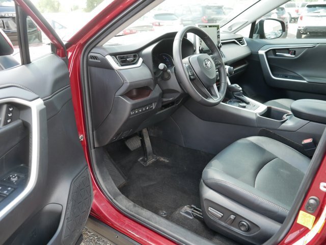 Used 2022 Toyota RAV4 Limited AWD/4WD image 11