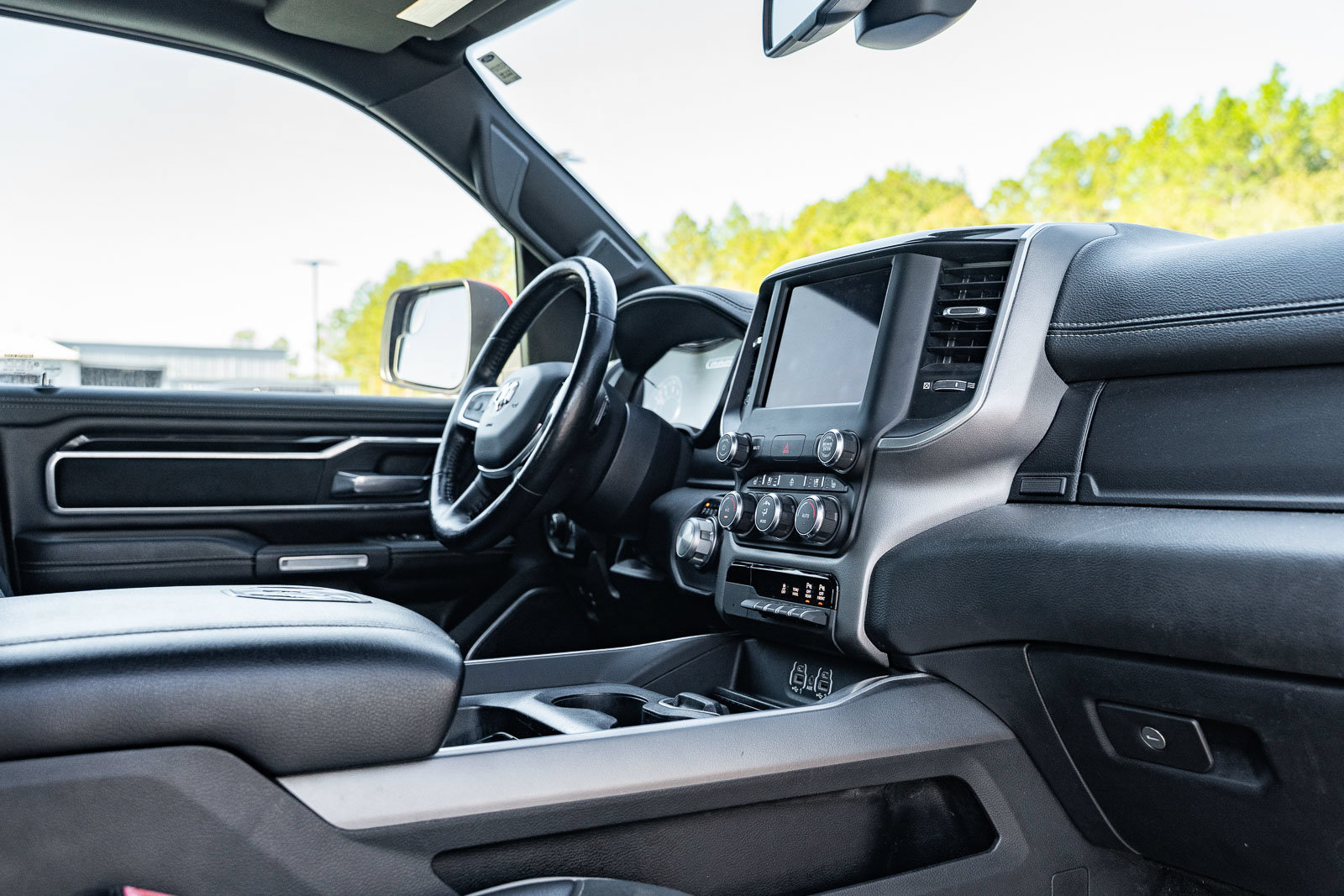 Used 2020 RAM 1500 Laramie w/ Sport Appearance Package AWD/4WD image 12