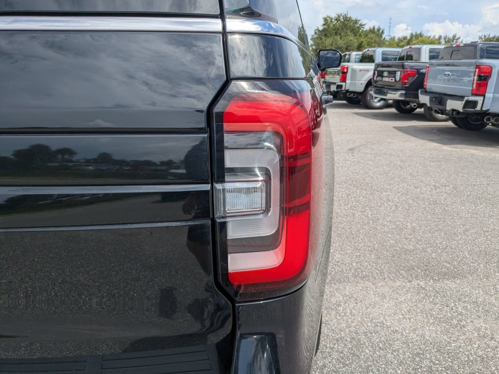 Certified 2023 Ford Expedition Limited RWD image 11