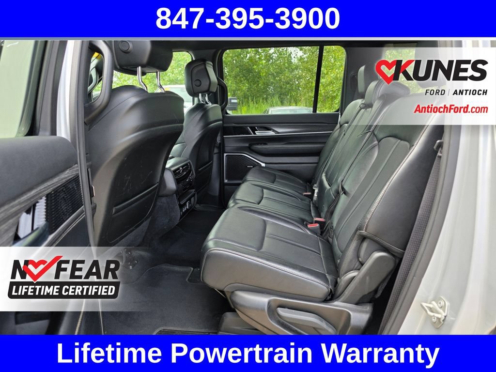 Used 2024 Jeep Wagoneer Series II w/ Flexible Seating Group AWD/4WD image 21