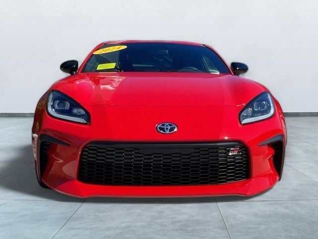 Used 2024 Toyota GR86 Premium RWD image 2