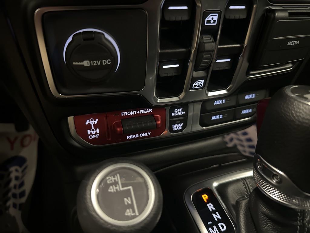 Used 2024 Jeep Wrangler Unlimited Rubicon w/ Convenience Group image 14