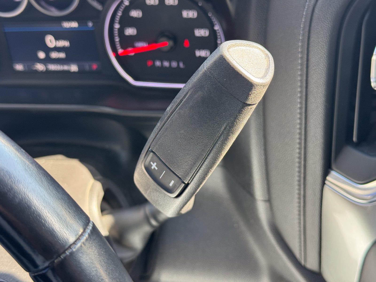 Used 2021 Chevrolet Silverado 1500 LT AWD/4WD image 24
