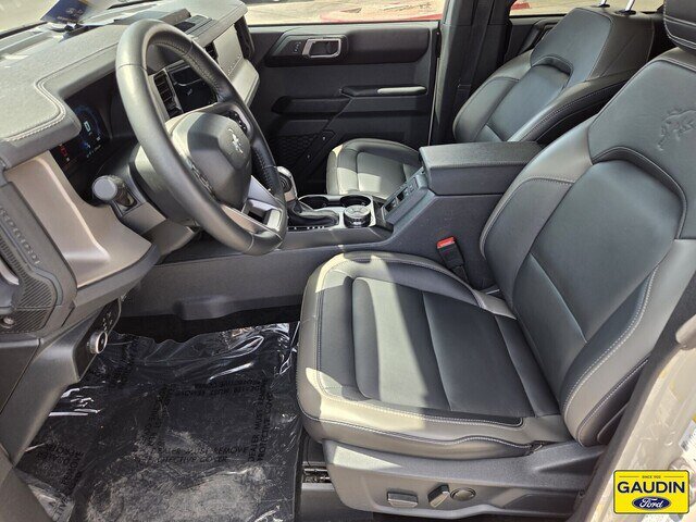Certified 2025 Ford Bronco Outer Banks AWD/4WD image 11