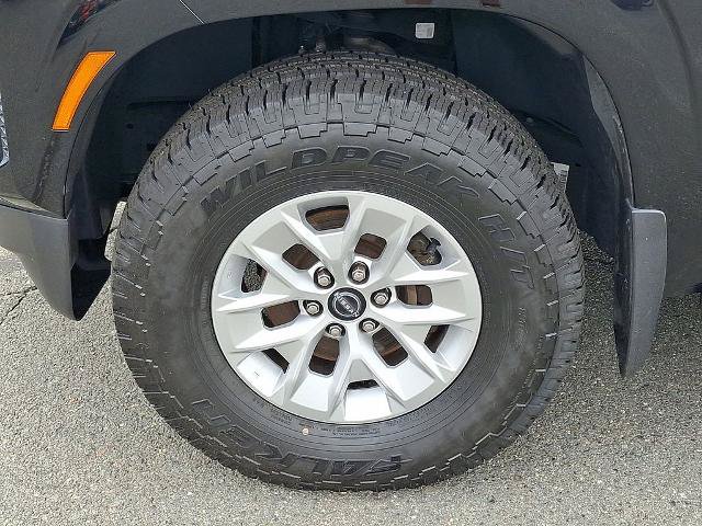 Used 2024 Nissan Frontier SV AWD/4WD image 8