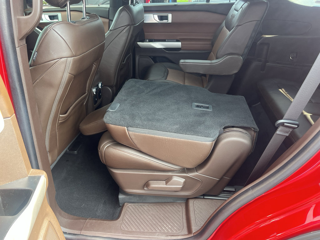Certified 2021 Ford Explorer King Ranch w/ Premium Technology Package AWD/4WD image 30