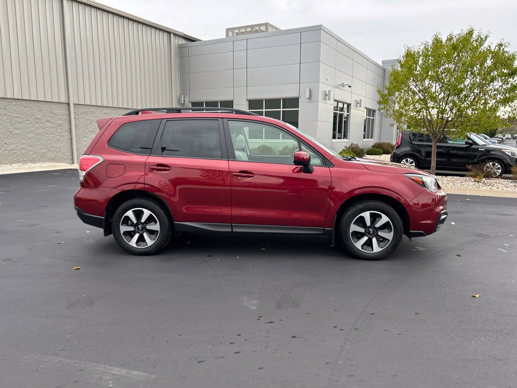 Used 2018 Subaru Forester 2.5i Premium AWD/4WD image 5