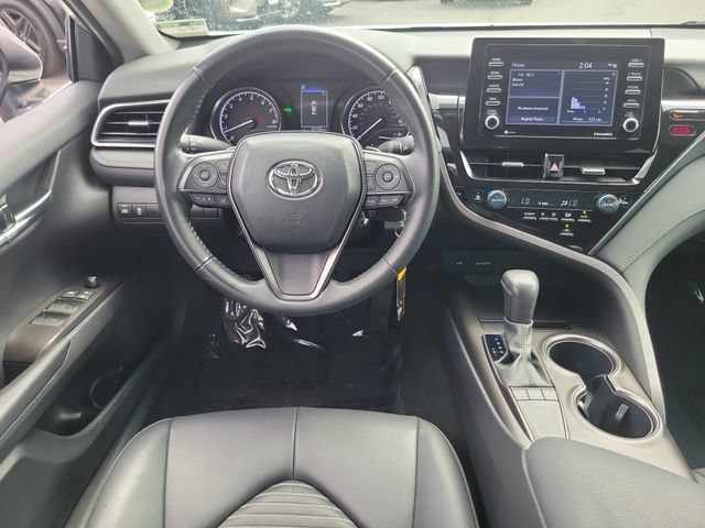 Used 2024 Toyota Camry SE FWD image 4