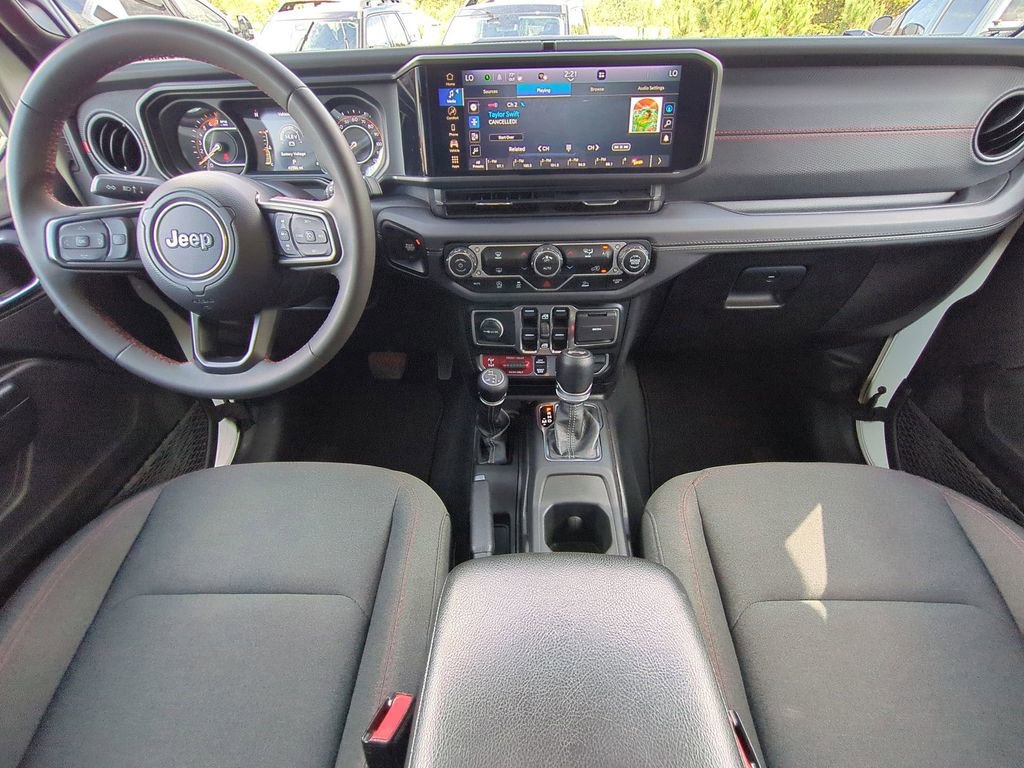 Used 2024 Jeep Wrangler Unlimited Rubicon image 19