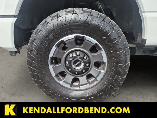 Certified 2023 Ford F350 Platinum w/ Tremor Off-Road Package AWD/4WD image 9