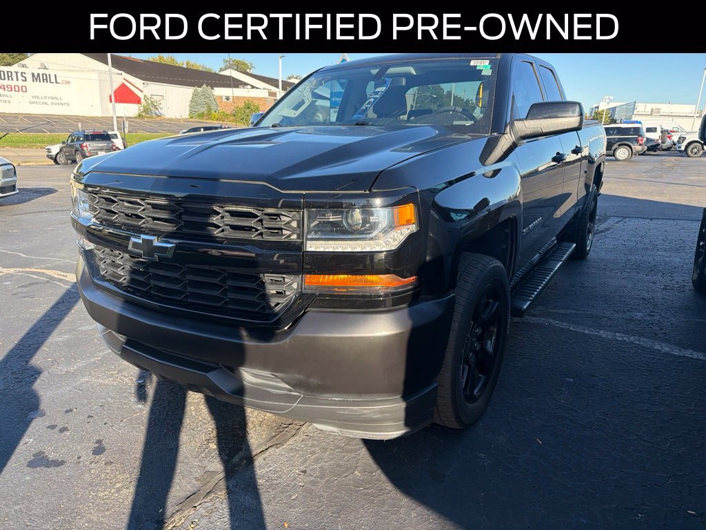 Used 2017 Chevrolet Silverado 1500 W/T w/ Black Out Edition RWD image 2